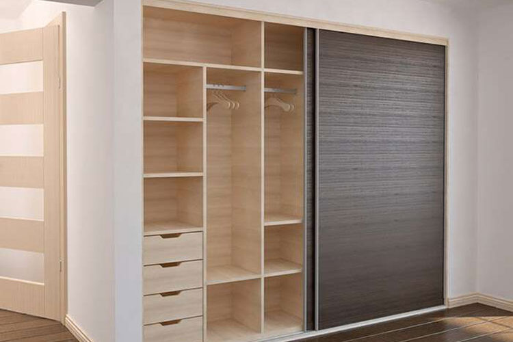 Einbauschrank
